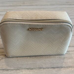 Missoni Cream Chevron Cosmetic Pouch with Gold Logo. Missoni for Delta One